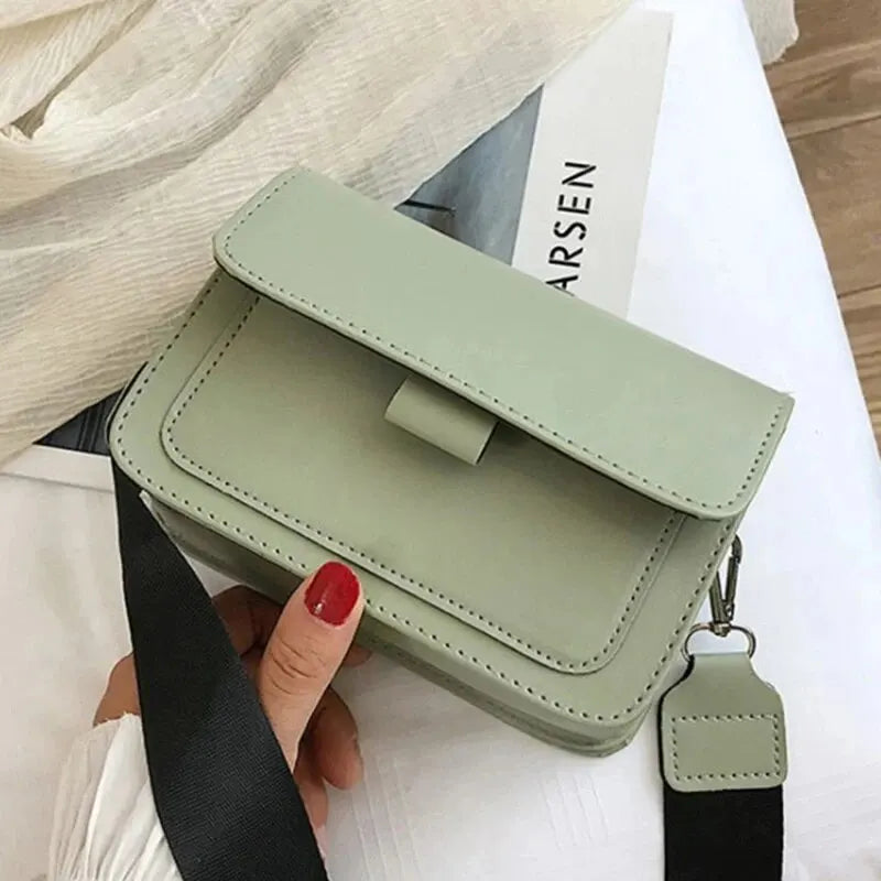 Bolsa Feminina Flap Bag em PU Premium